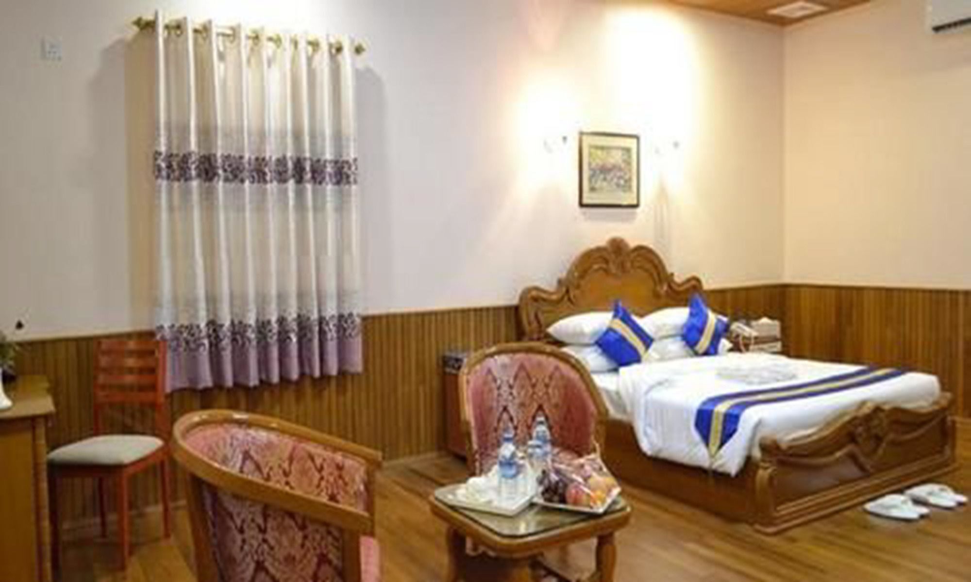 Famous Hotel Баго Экстерьер фото
